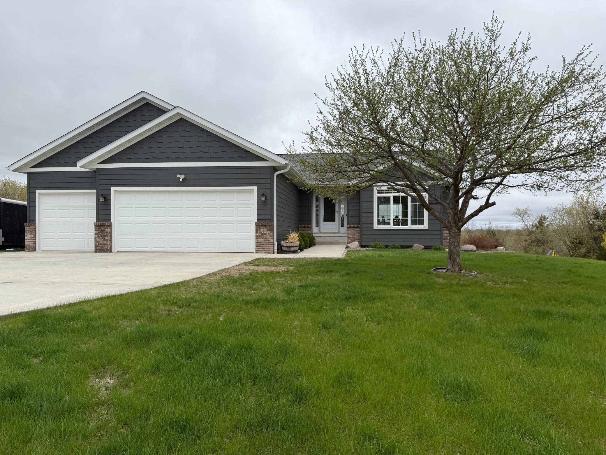 10595 Raven Loop, Foley, Minnesota image 1