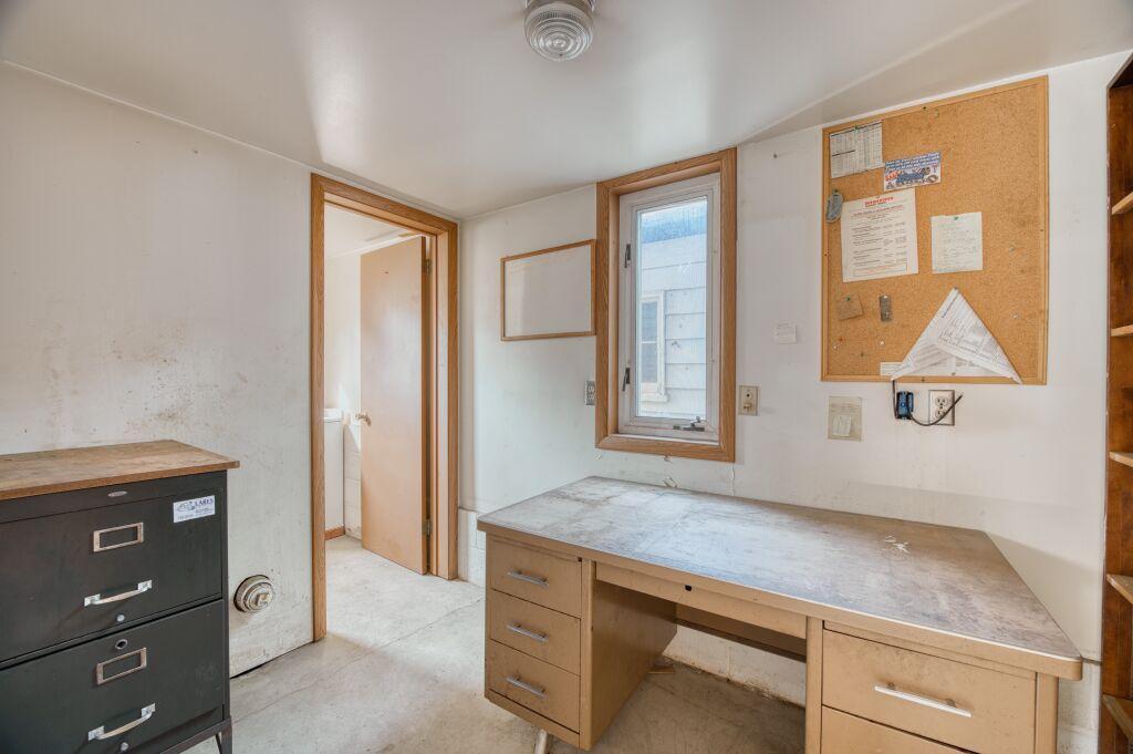 3803 S Salmi Road, Hibbing, Minnesota image 32