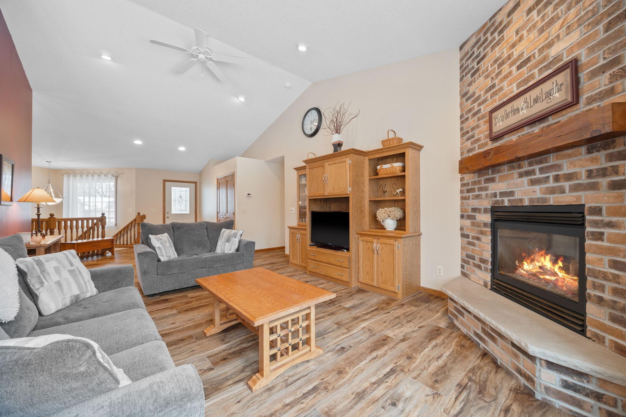 725 Tyler Street, Hutchinson, Minnesota image 7