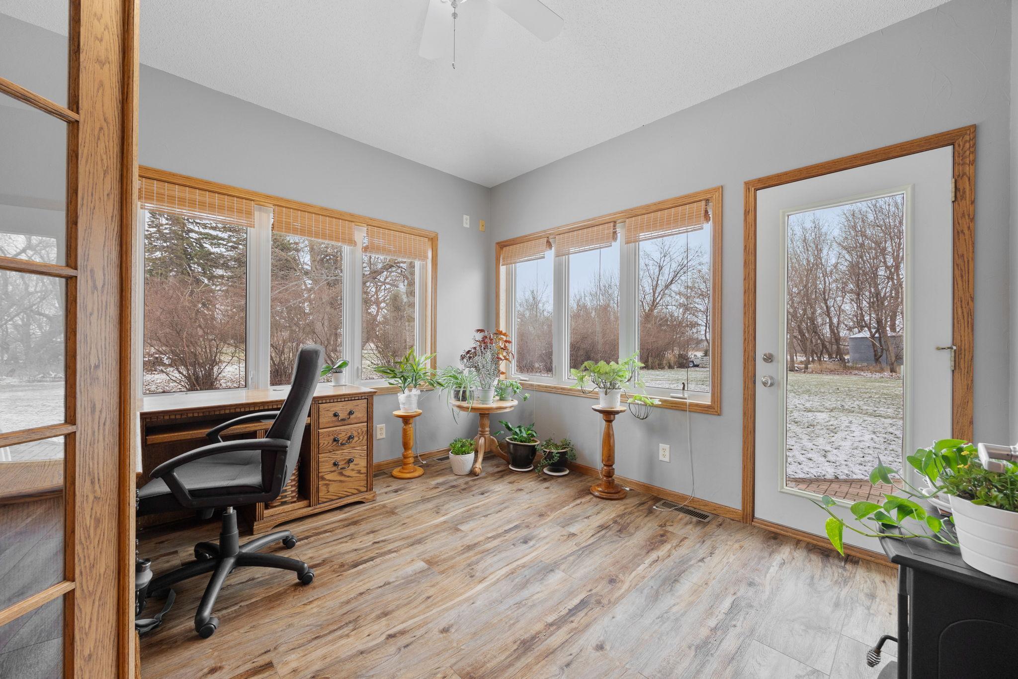 725 Tyler Street, Hutchinson, Minnesota image 8