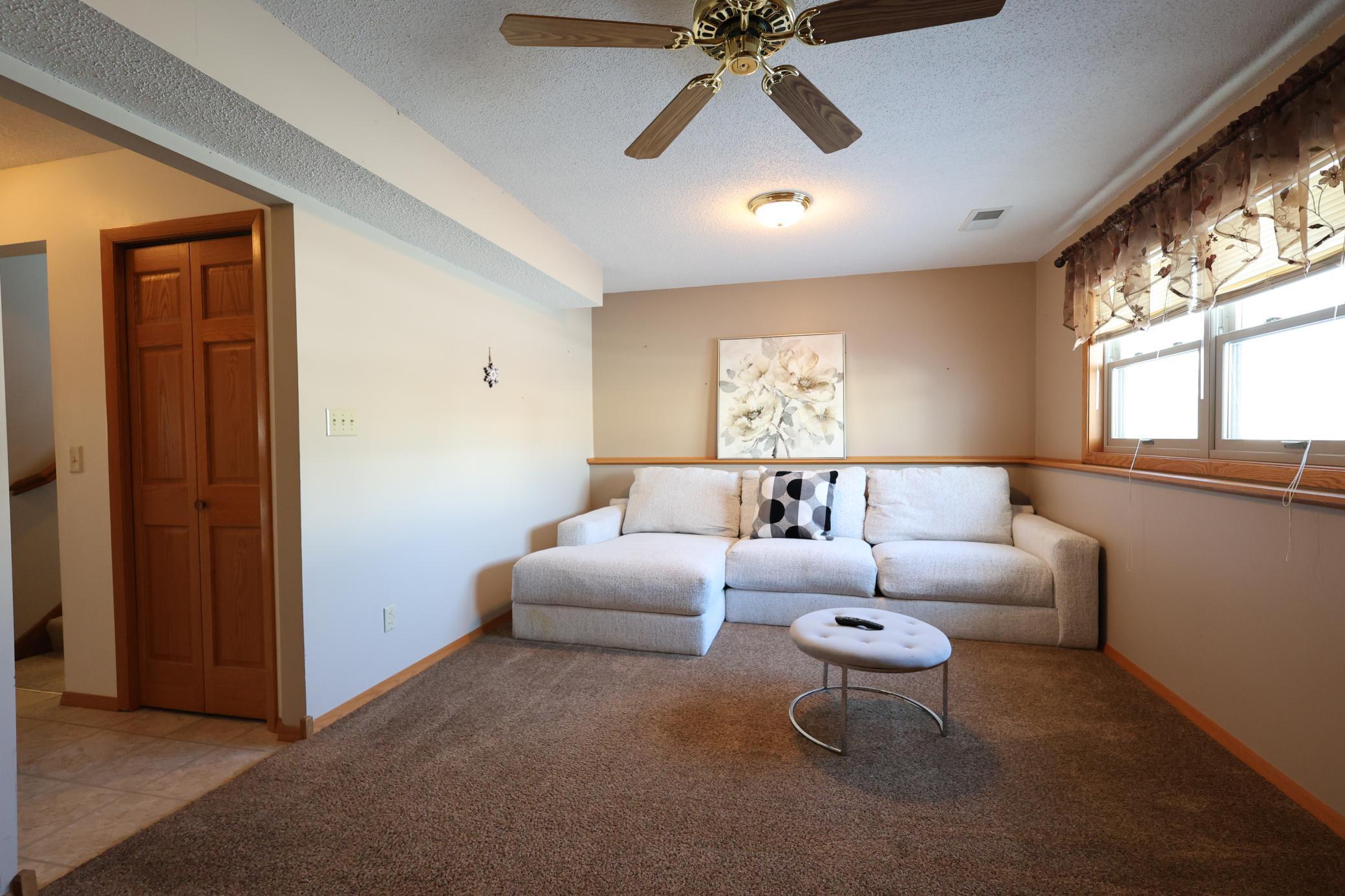 3887 Hallmark Avenue, Saint Paul, Minnesota image 26