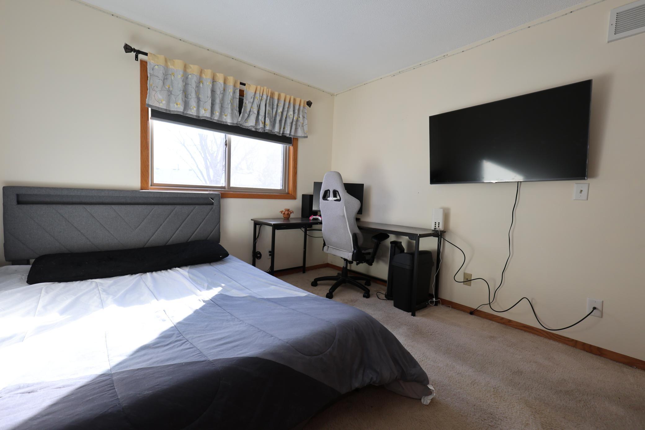 3887 Hallmark Avenue, Saint Paul, Minnesota image 11