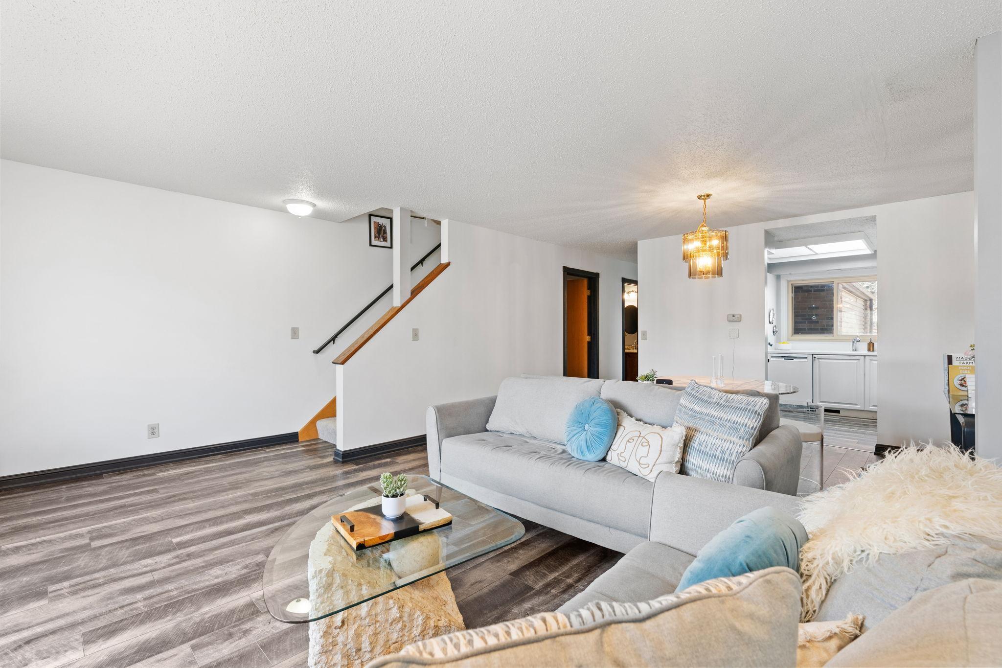 2426 Mendelssohn Lane #8, Minneapolis, Minnesota image 4