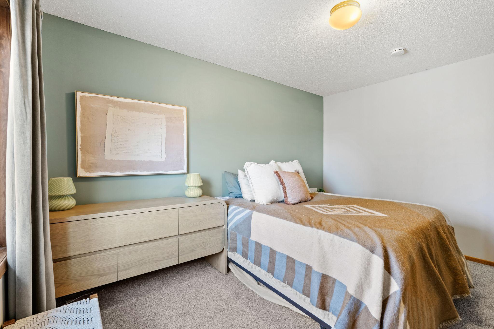 2426 Mendelssohn Lane #8, Minneapolis, Minnesota image 16