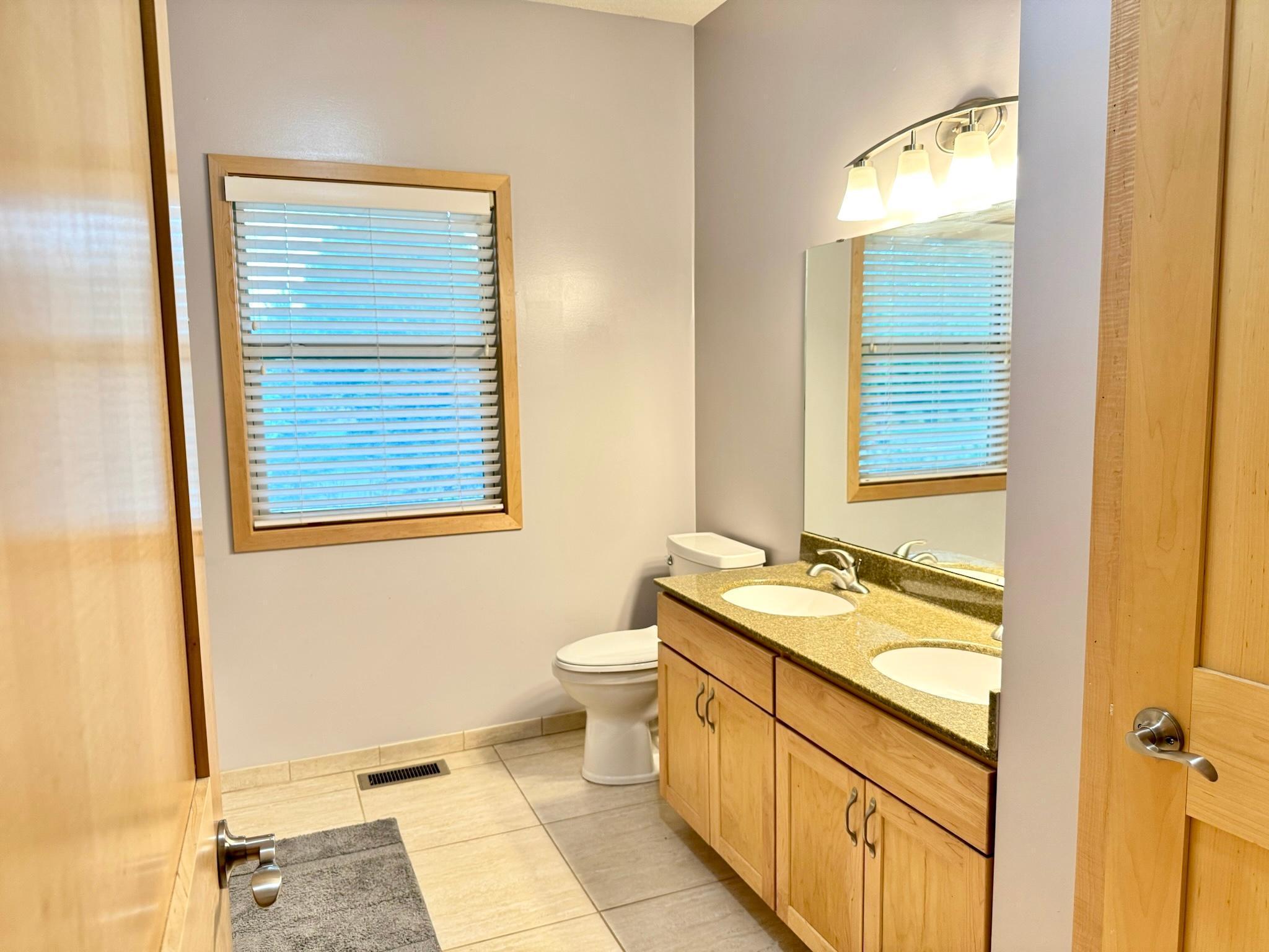 766 County Road F, Saint Paul, Minnesota image 18