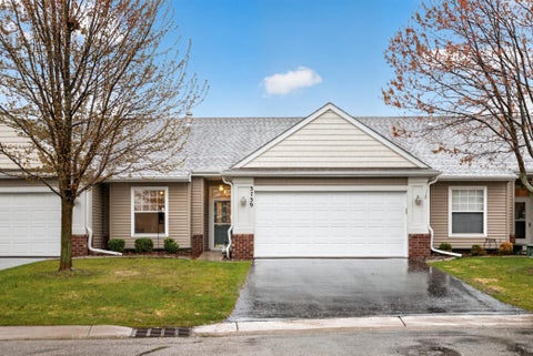 Townhouse For Sale - 3739 Lawndale Lane<br/> Minneapolis, MN 55446
