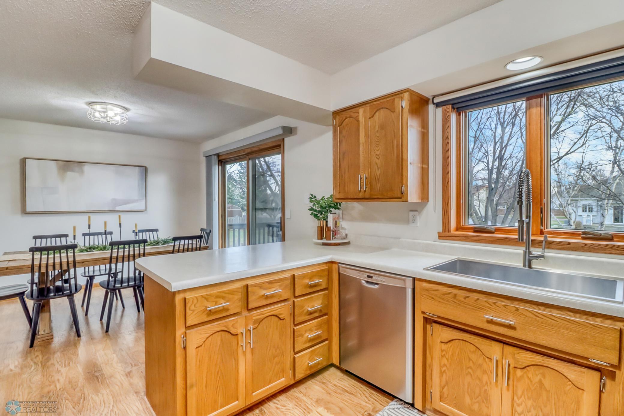 1514 39 1/2 Avenue, Fargo, North Dakota image 16