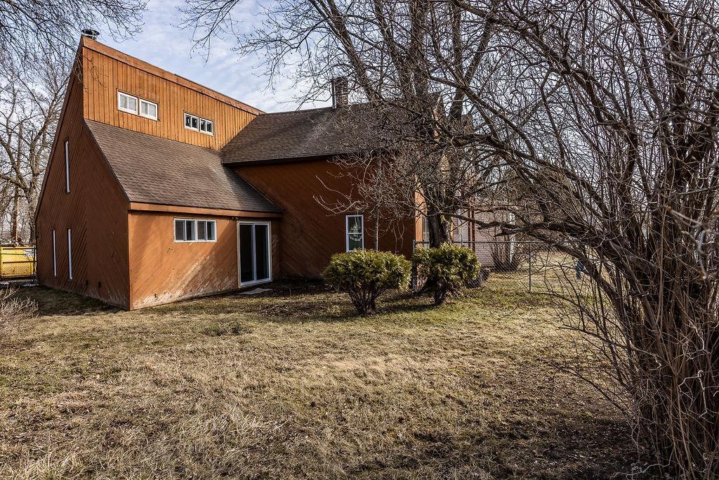 221 W Howard Street, Hibbing, Minnesota image 32