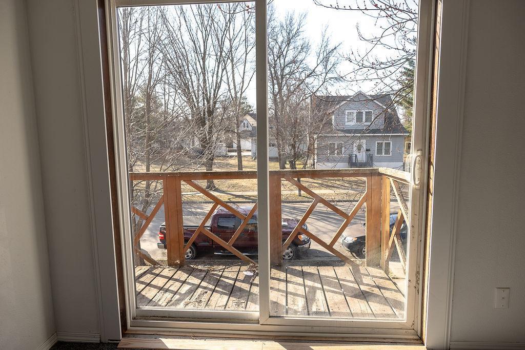 221 W Howard Street, Hibbing, Minnesota image 13