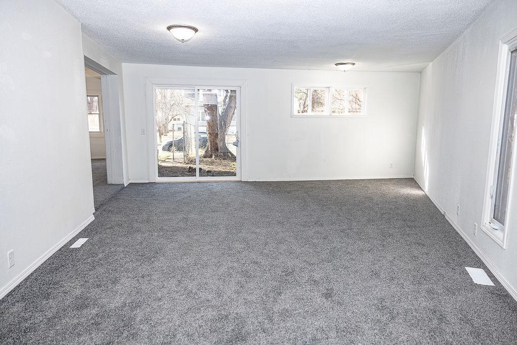 221 W Howard Street, Hibbing, Minnesota image 2
