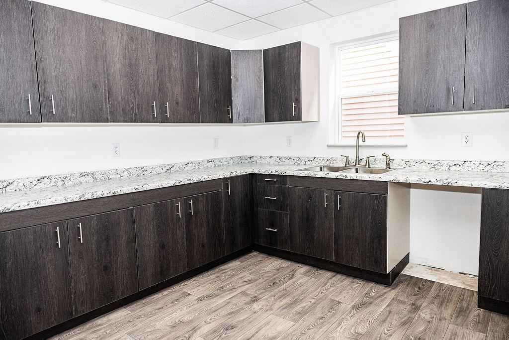 221 W Howard Street, Hibbing, Minnesota image 3