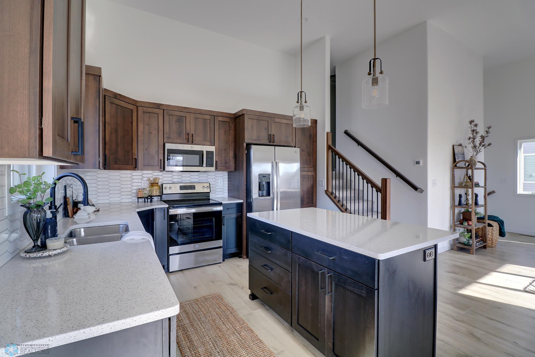3851 19th Street, Moorhead, Minnesota image 8