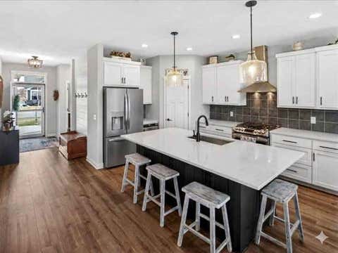 Townhouse For Sale - 29282 Kenwood Way<br/> Chisago County, Chisago City, MN 55013