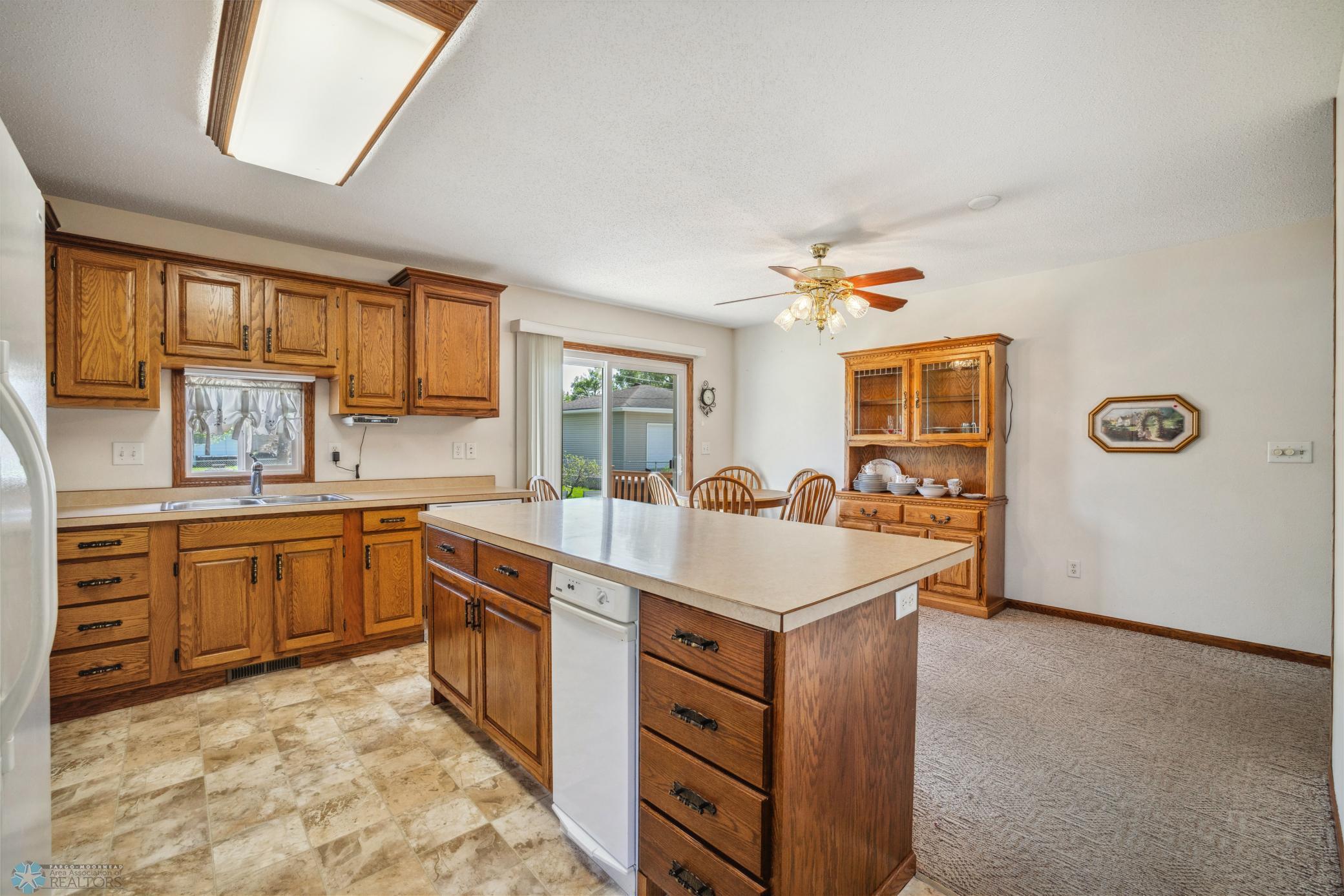 2114 5th Avenue, Fargo, North Dakota image 4