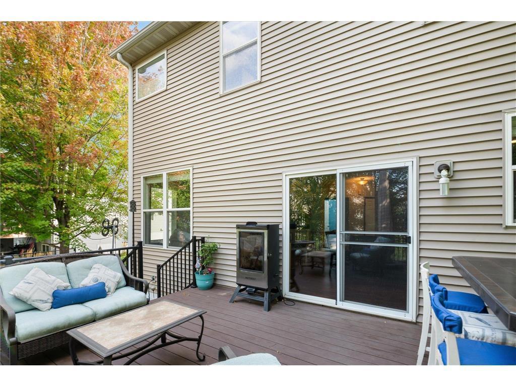 696 Lake Ridge Drive, Woodbury, Minnesota image 38