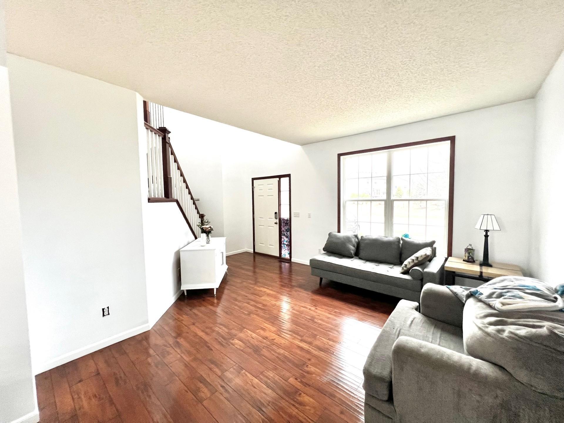 696 Lake Ridge Drive, Woodbury, Minnesota image 3