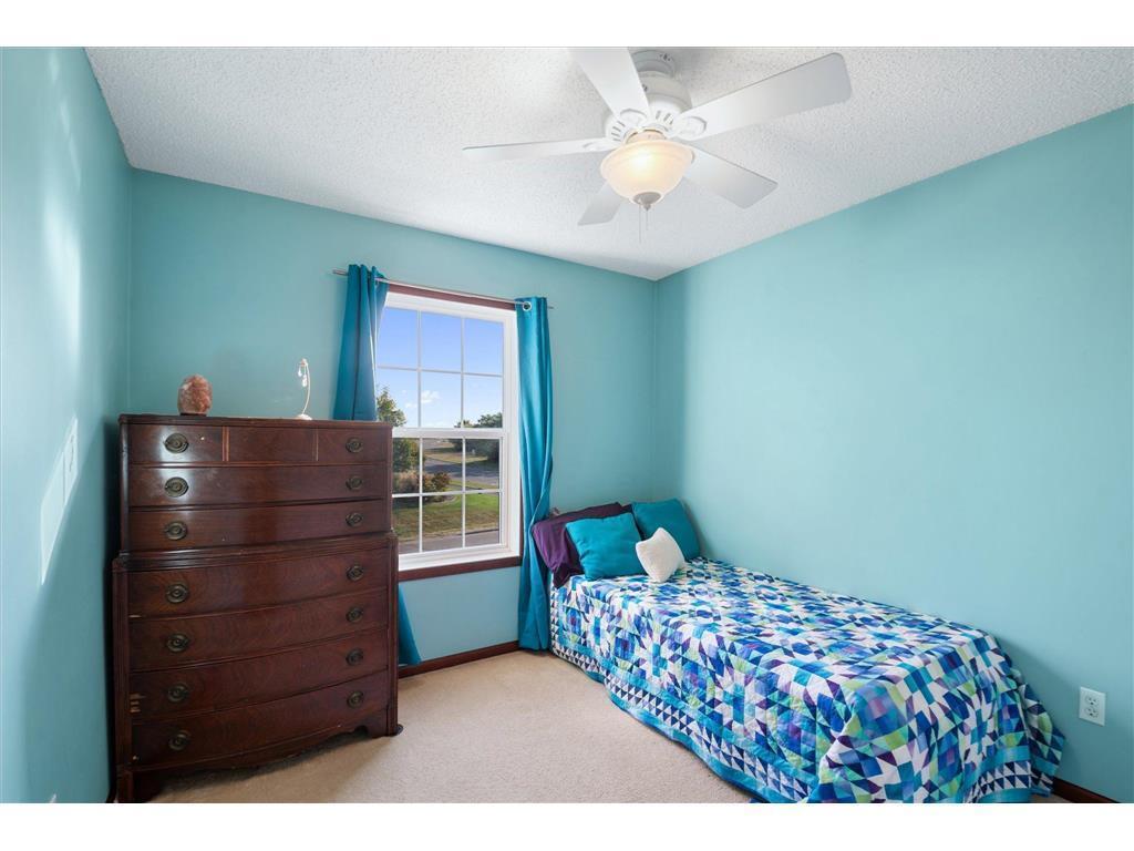 696 Lake Ridge Drive, Woodbury, Minnesota image 33