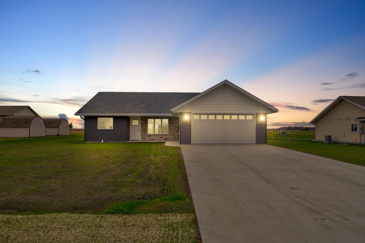 268 N Pond Drive, Jackson, Minnesota image 1