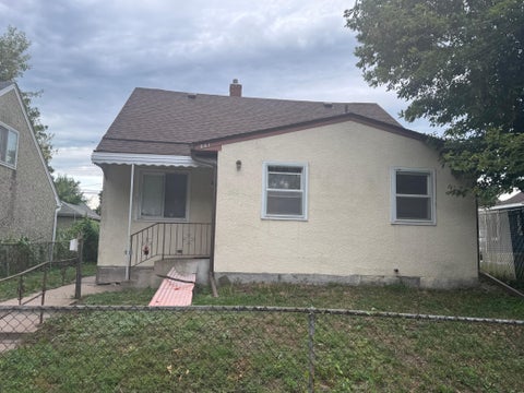 Homes For Sale - 841 Case Avenue<br/> Saint Paul, MN 55106