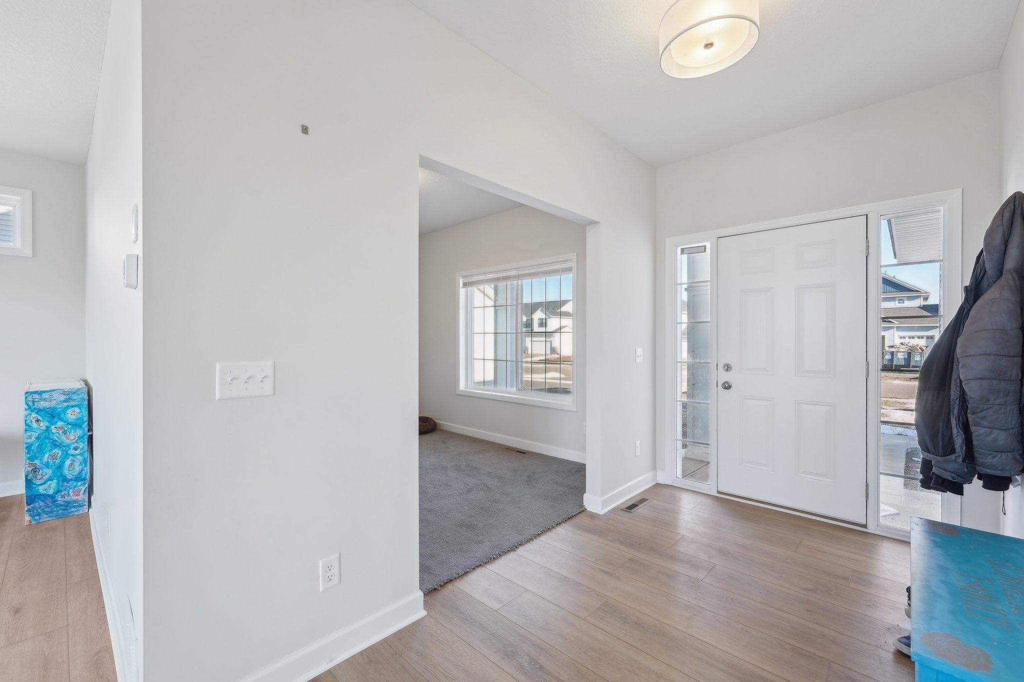 18357 Glacier Way, Lakeville, Minnesota image 3
