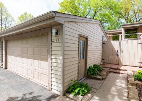 Townhouse For Sale - 6366 Aspenwood Plaza<br/> Washington County, Saint Paul, MN 55125