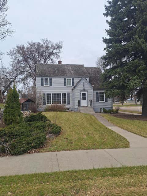 Homes For Sale - 911 Emmerling Avenue<br/> Pembina County, Walhalla, ND 58282