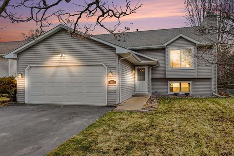 Homes For Sale - 3570 Coachman Road<br/> Eagan, MN 55122