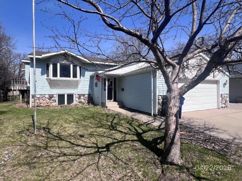 Homes For Sale - 2513 19th Street<br/> Saint Cloud, MN 56303
