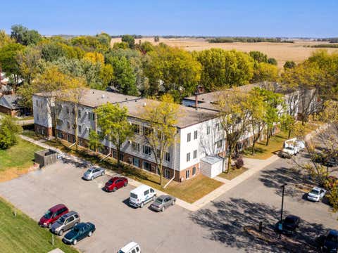 Condo For Rent - 1205 Victoria Street<br/> Fairmont, MN 56031