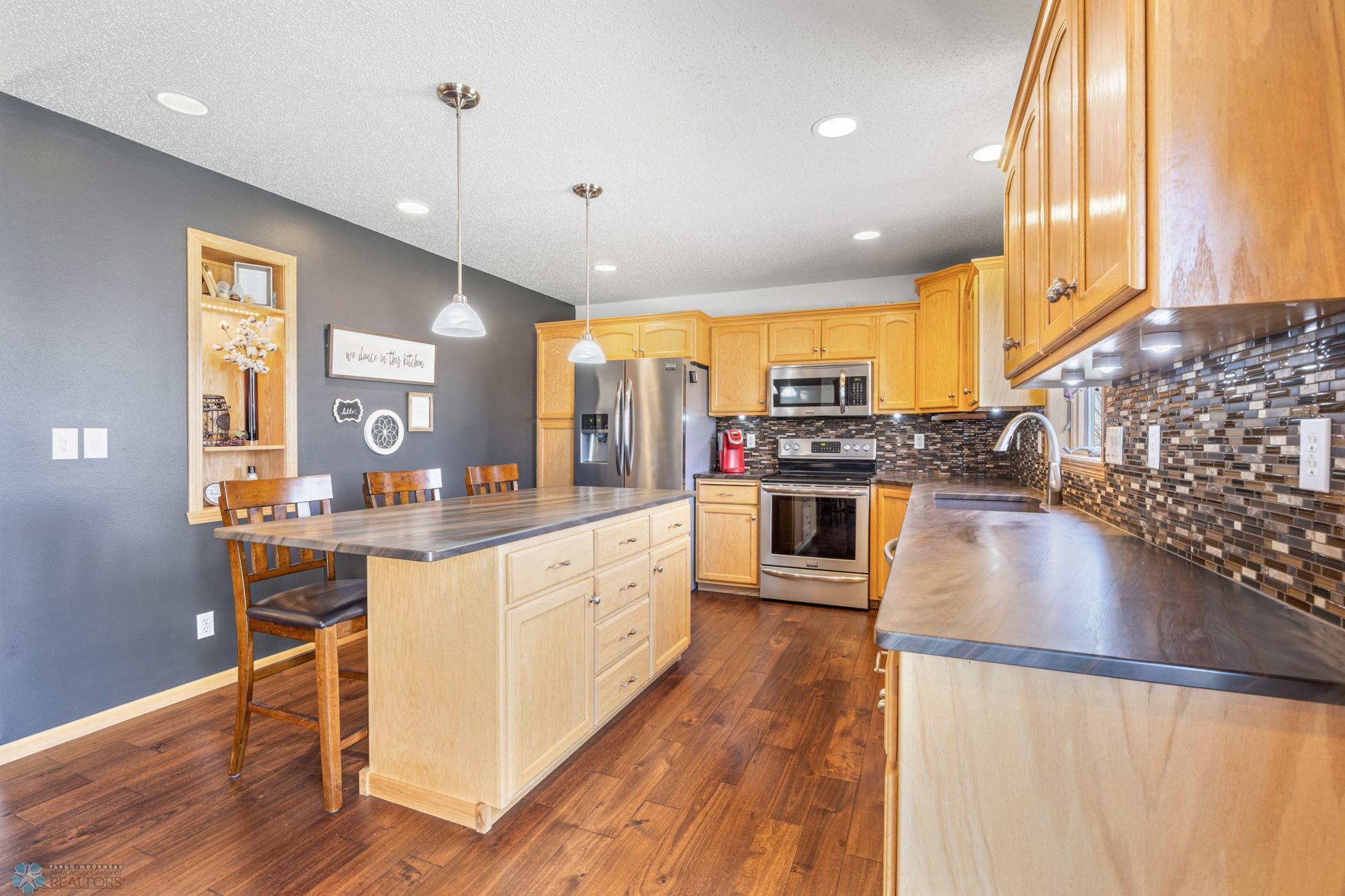 1553 61st Avenue, Fargo, North Dakota image 12