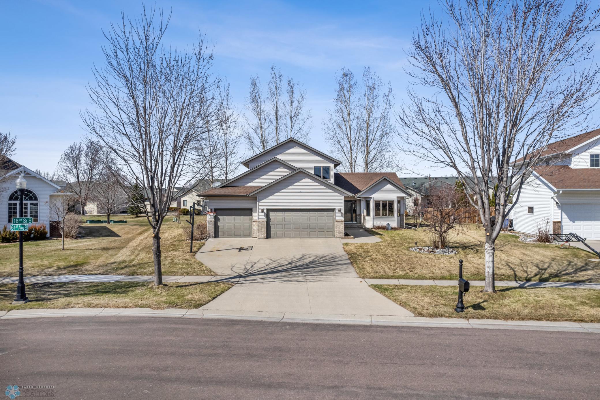 1553 61st Avenue, Fargo, North Dakota image 1