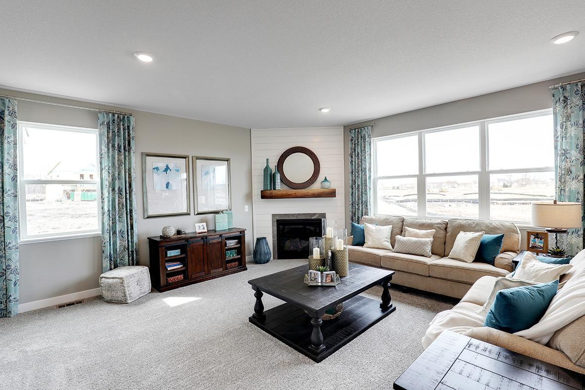 1519 Clover Preserve Way, Chaska, Minnesota image 1