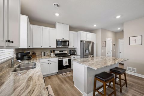 Townhouse For Sale - 6592 Genevieve Trail<br/> Washington County, Cottage Grove, MN 55016