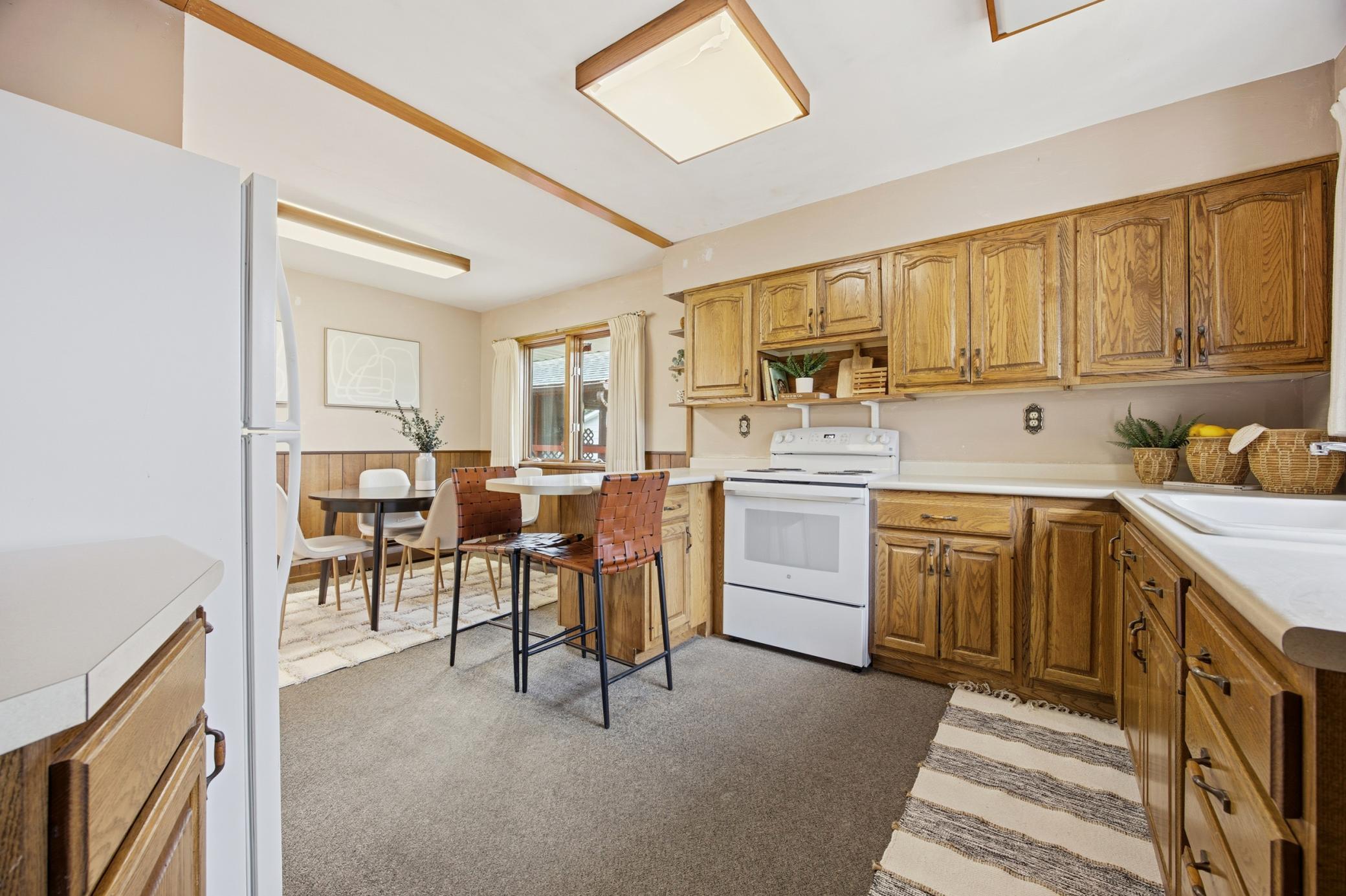 Fargo, North Dakota 58102, United States, 4 Bedrooms Bedrooms, ,2 BathroomsBathrooms,Residential,Active,241079