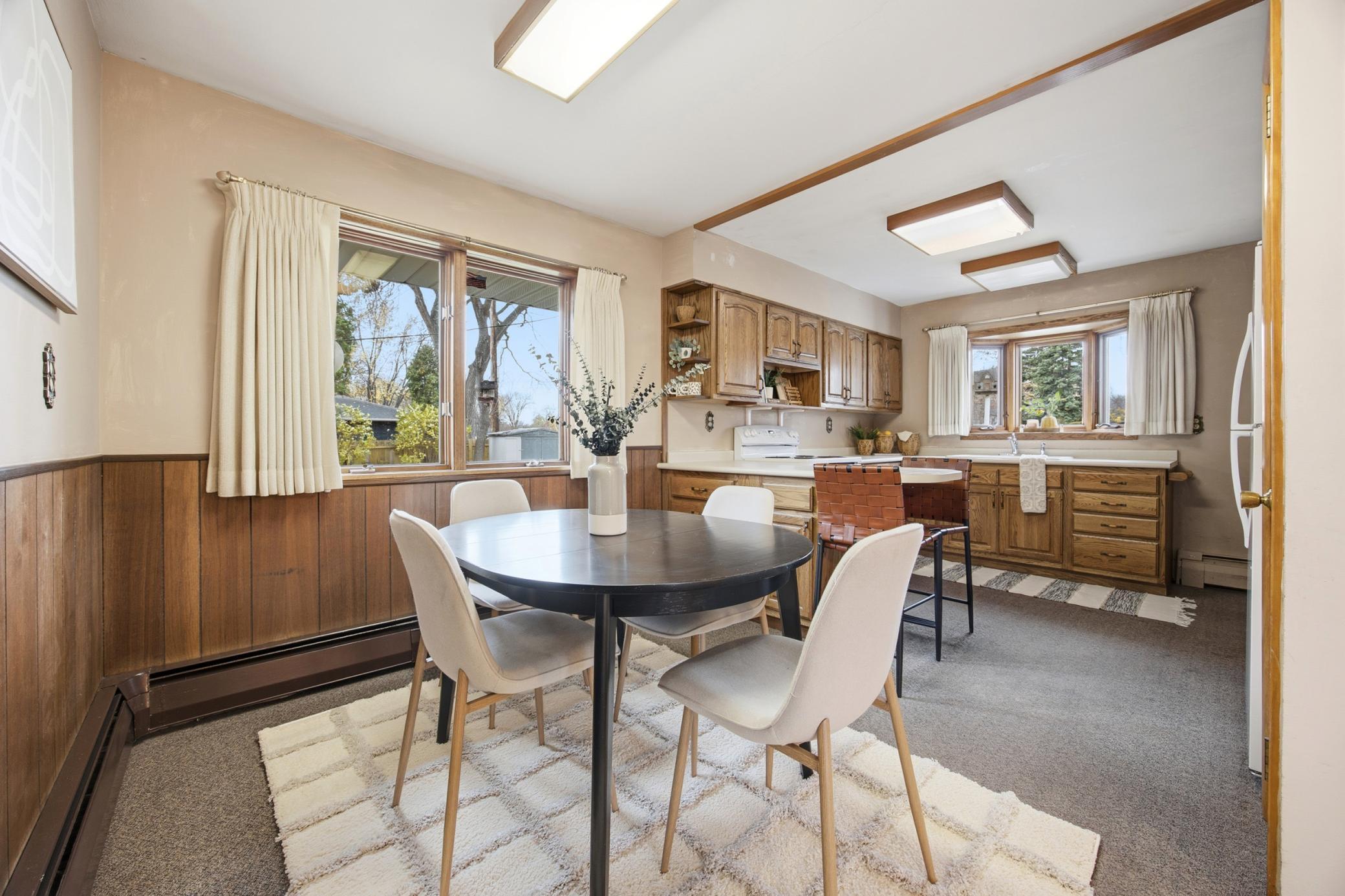 Fargo, North Dakota 58102, United States, 4 Bedrooms Bedrooms, ,2 BathroomsBathrooms,Residential,Active,241079