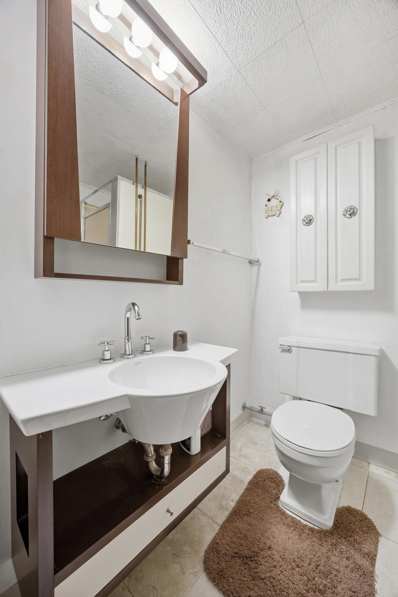 Fargo, North Dakota 58102, United States, 4 Bedrooms Bedrooms, ,2 BathroomsBathrooms,Residential,Active,241079