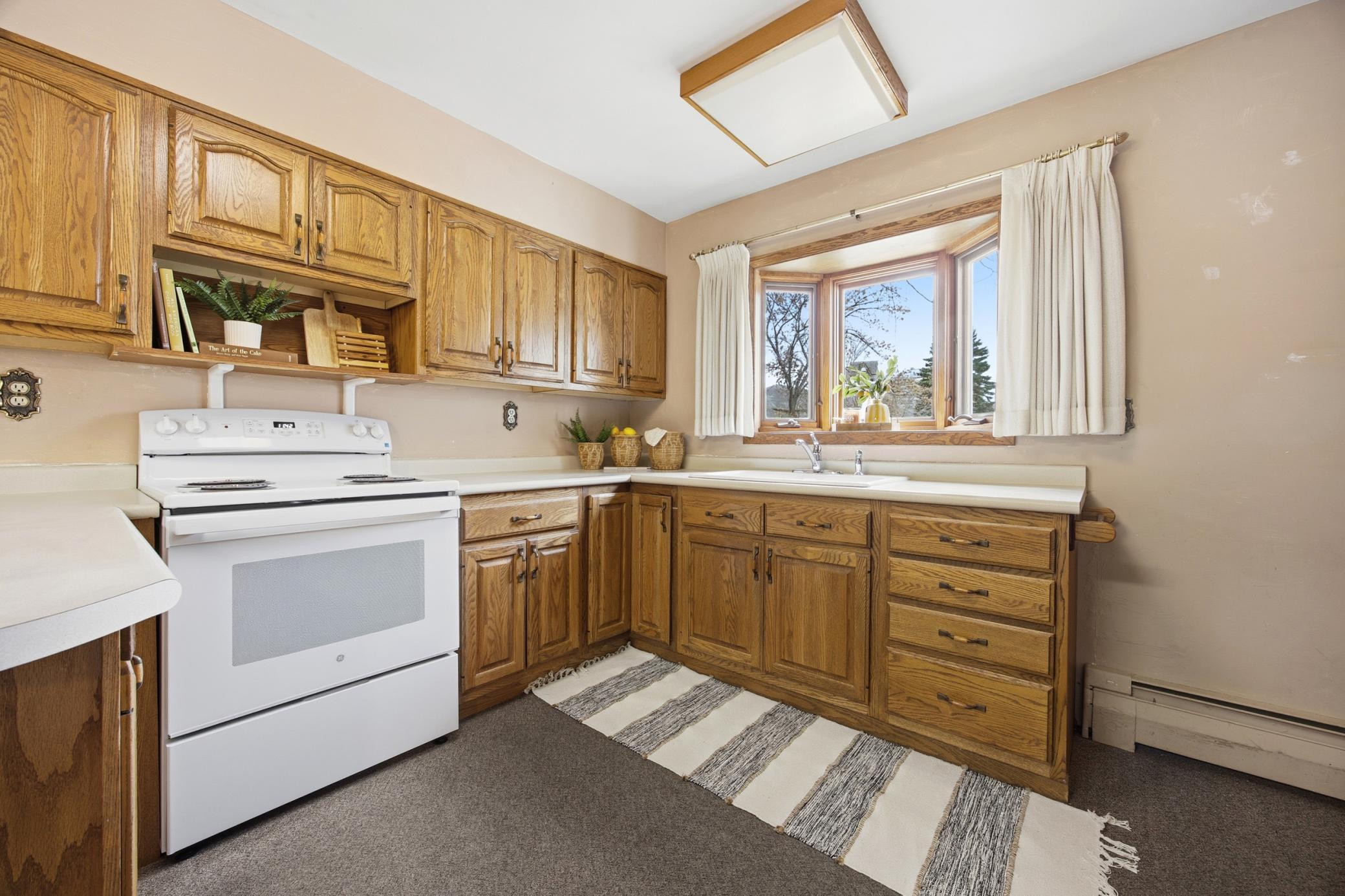 Fargo, North Dakota 58102, United States, 4 Bedrooms Bedrooms, ,2 BathroomsBathrooms,Residential,Active,241079