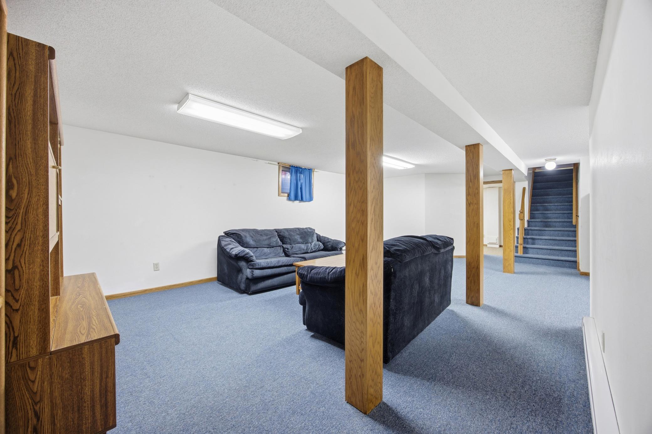 Fargo, North Dakota 58102, United States, 4 Bedrooms Bedrooms, ,2 BathroomsBathrooms,Residential,Active,241079