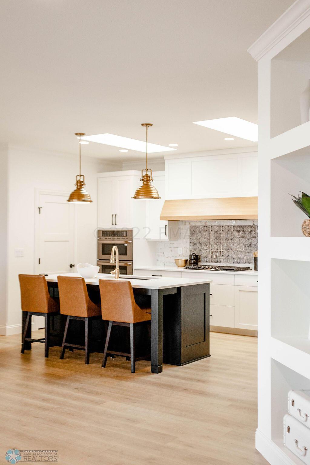 West Fargo, North Dakota 58078, United States, 3 Bedrooms Bedrooms, ,3 BathroomsBathrooms,Residential,Pending,60074