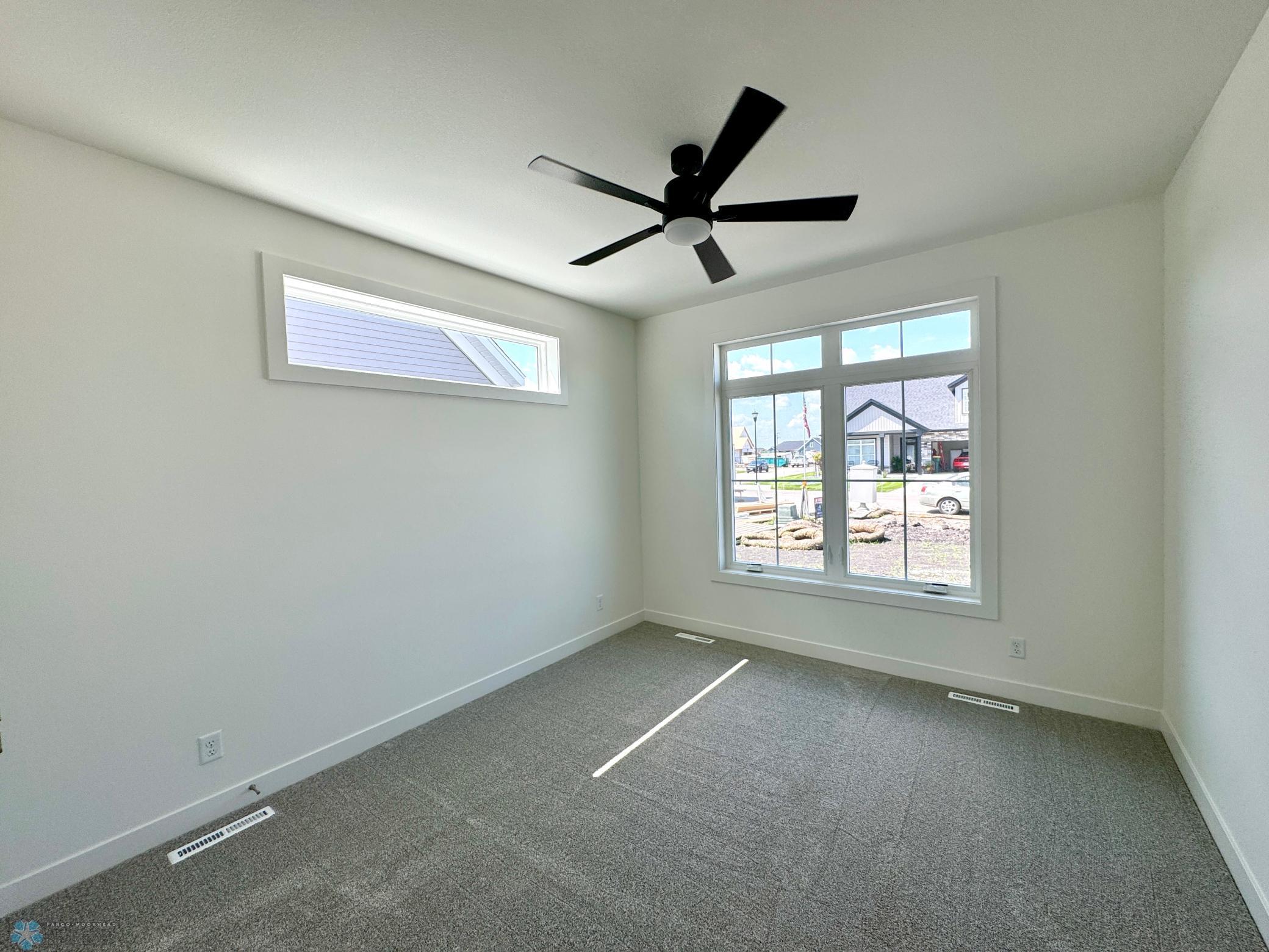 West Fargo, North Dakota 58078, United States, 3 Bedrooms Bedrooms, ,2 BathroomsBathrooms,Residential,Pending,47778