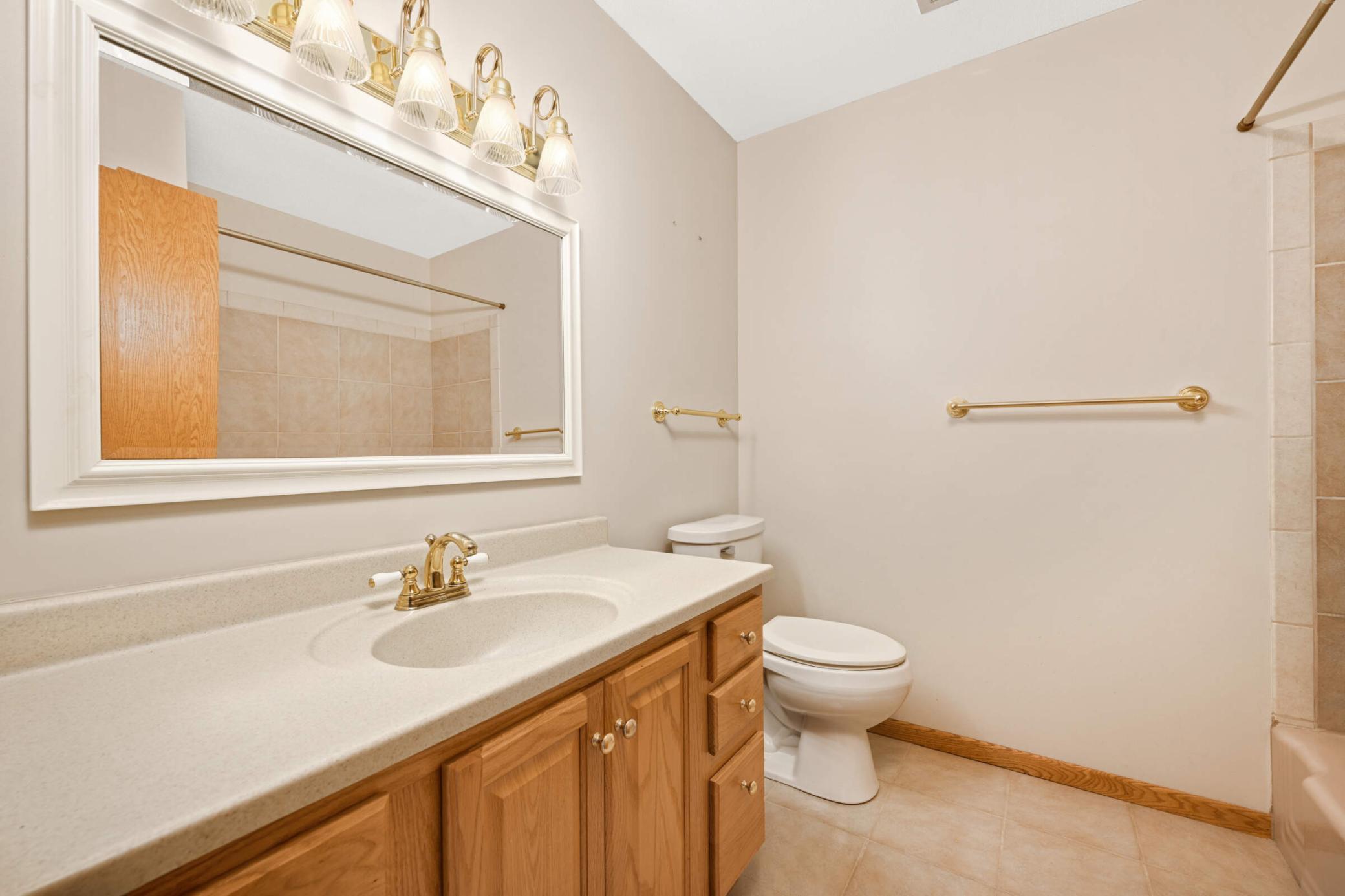 11203 Radisson Drive, Burnsville, Minnesota image 22