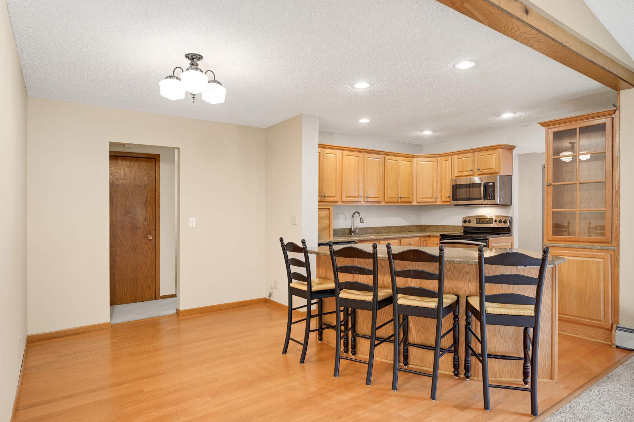 11203 Radisson Drive, Burnsville, Minnesota image 8
