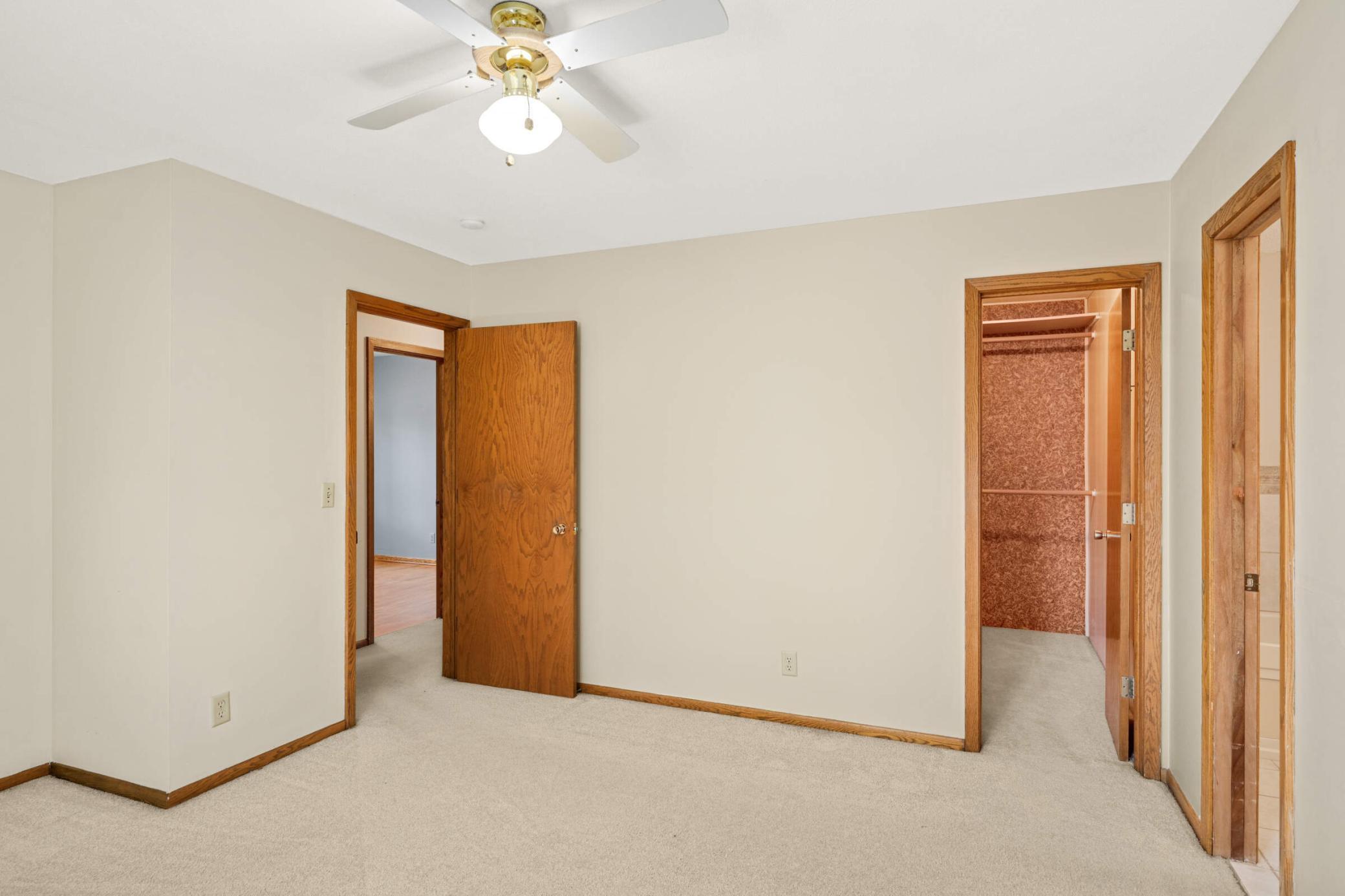 11203 Radisson Drive, Burnsville, Minnesota image 18