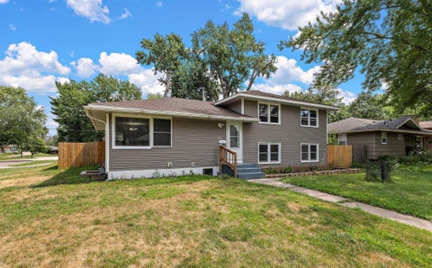 Homes For Sale - 6924 Scott Avenue<br/> Brooklyn Center, MN 55429