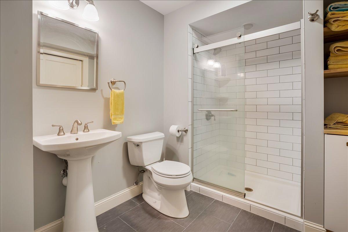 4424 Abbott Avenue, Minneapolis, Minnesota image 24
