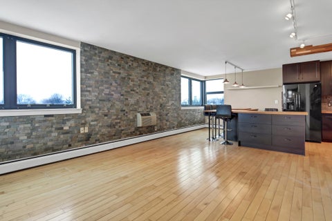 Condo For Sale - 2500 Blaisdell Avenue<br/> Minneapolis, MN 55404