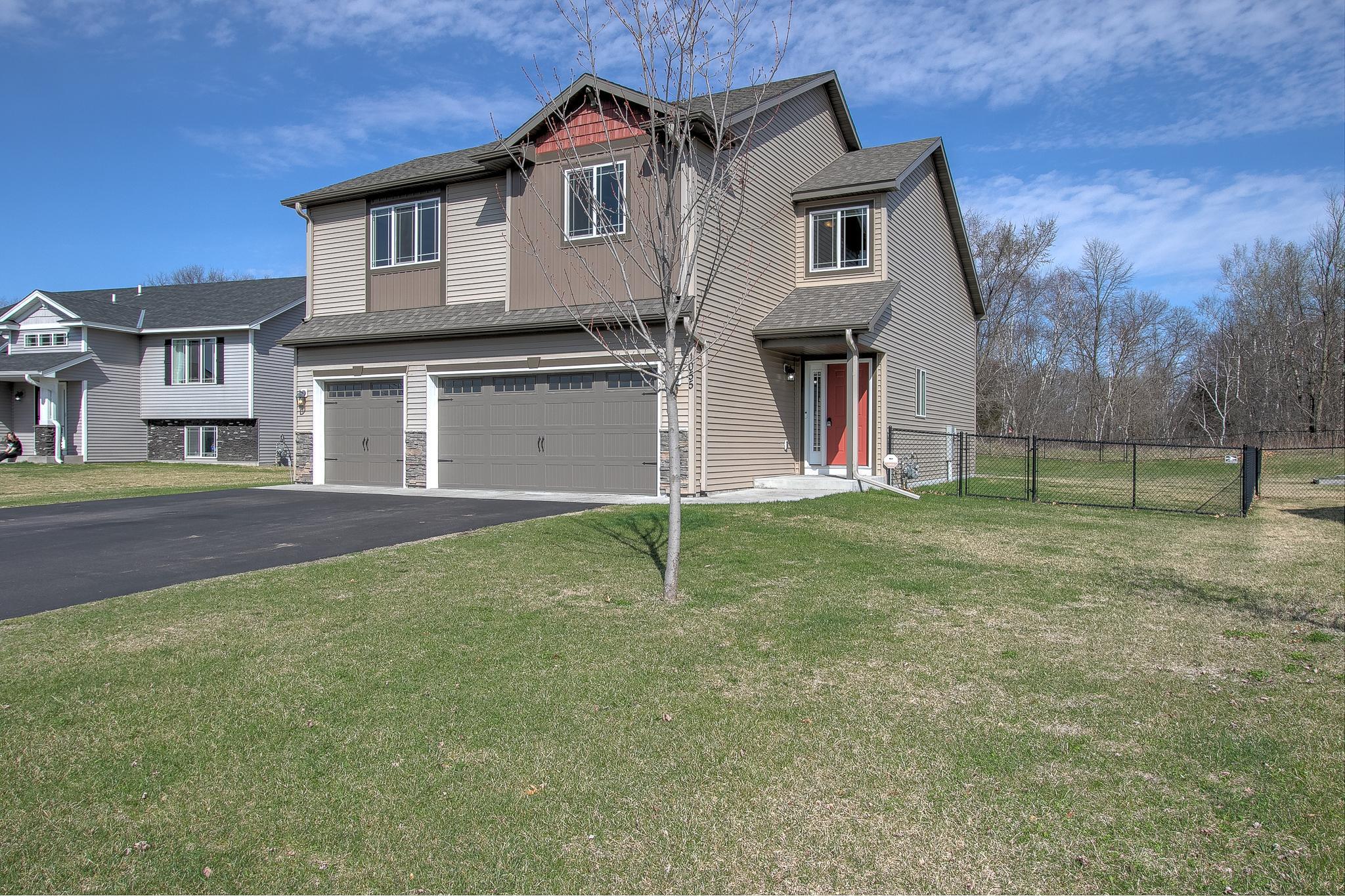 1055 Bellaire Boulevard, Isanti, Minnesota image 1