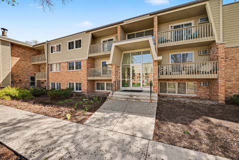 Condo For Sale - 7414 W 22nd Street<br/> Minneapolis, MN 55426