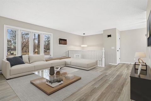 Apartment For Sale - 35 Knollwood Street<br/> Wright County, Annandale, MN 55302