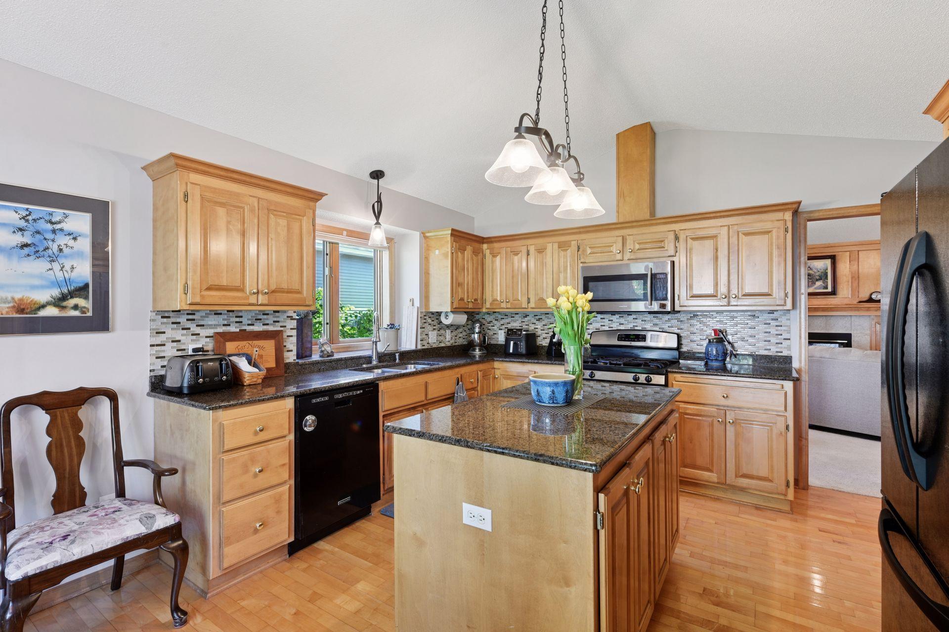 9945 Old Wagon Trail, Eden Prairie, Minnesota image 14